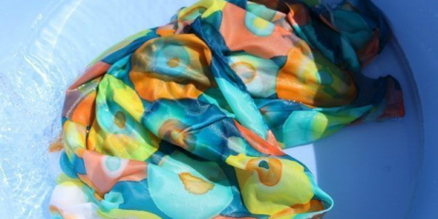 Jak vytvořit zmačkaný (crash) efekt na tkanině